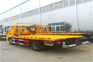 闵行区附近拖车救援搭电